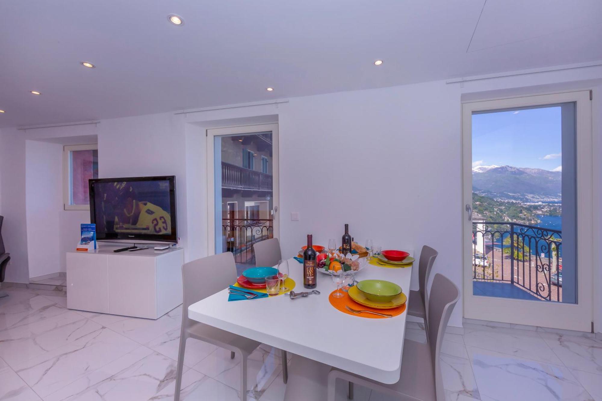 Yellow View Apartment - Happy Rentals Ronco sopra Ascona Exteriér fotografie